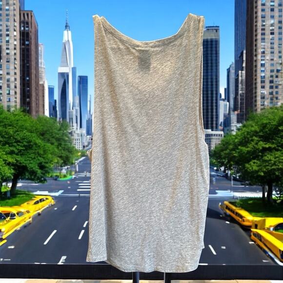 Victoria's Secret Pink NYC New York City
The Big Apple Sequins Bling Tank Size S - Picture 3 of 4